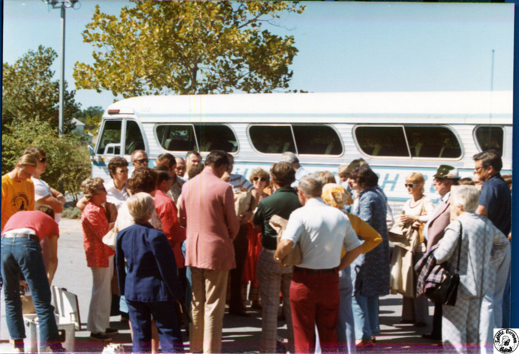 1976 09 11 01 VA Bwach Catholic Club.jpg